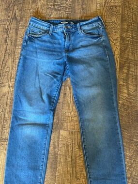 Old Navy Women’s Medium Blue Power Slim Straight Mid Rise Jeans